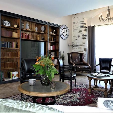 Les Terres D'Aramis: Maison D'Hotes A アラミ エクステリア 写真