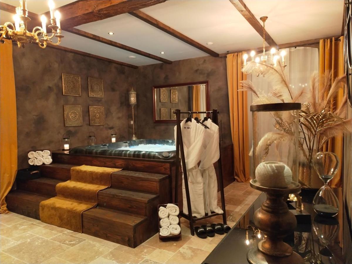 Les Terres D'Aramis: Maison D'Hotes A アラミ エクステリア 写真