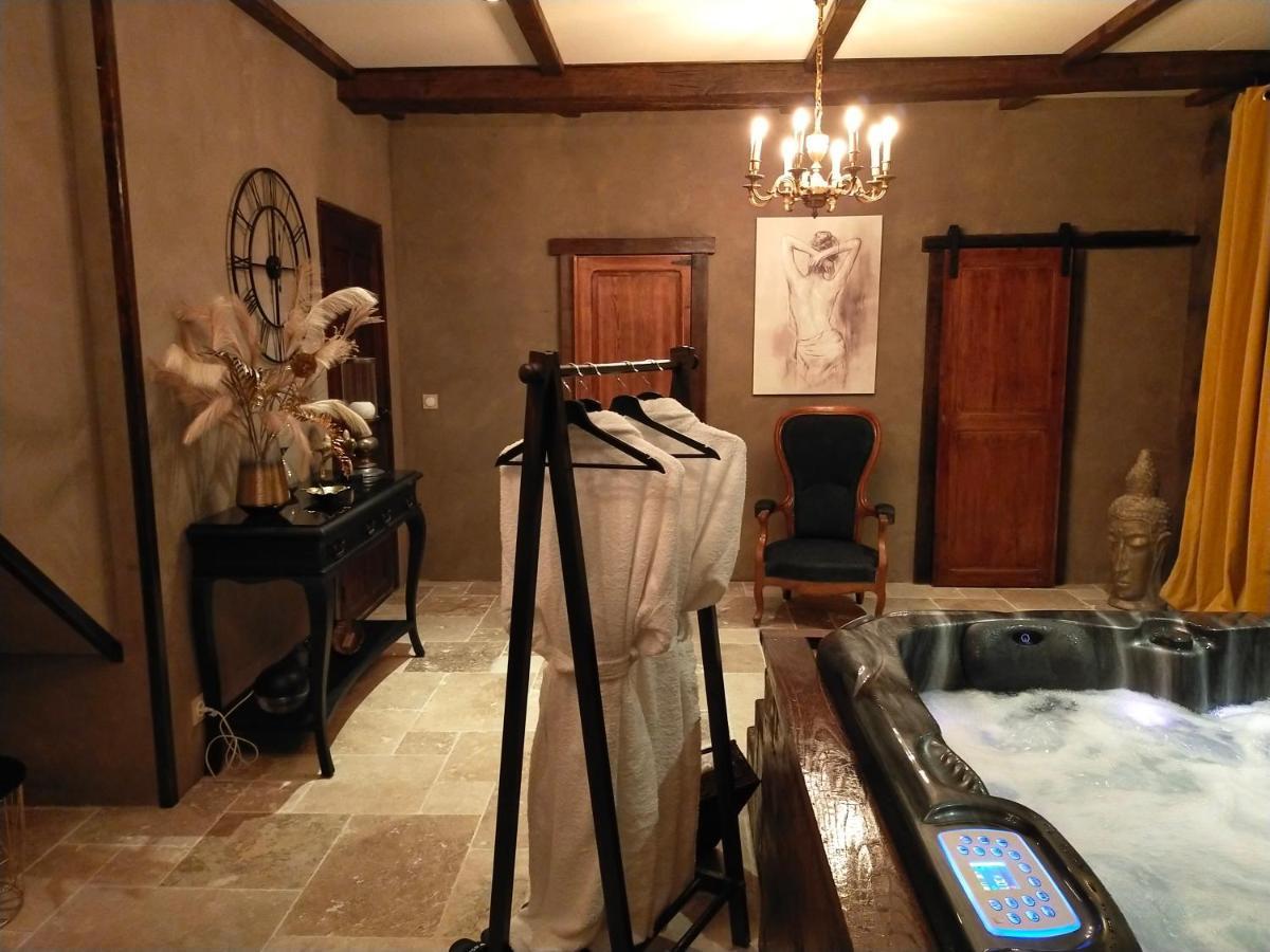 Les Terres D'Aramis: Maison D'Hotes A アラミ エクステリア 写真